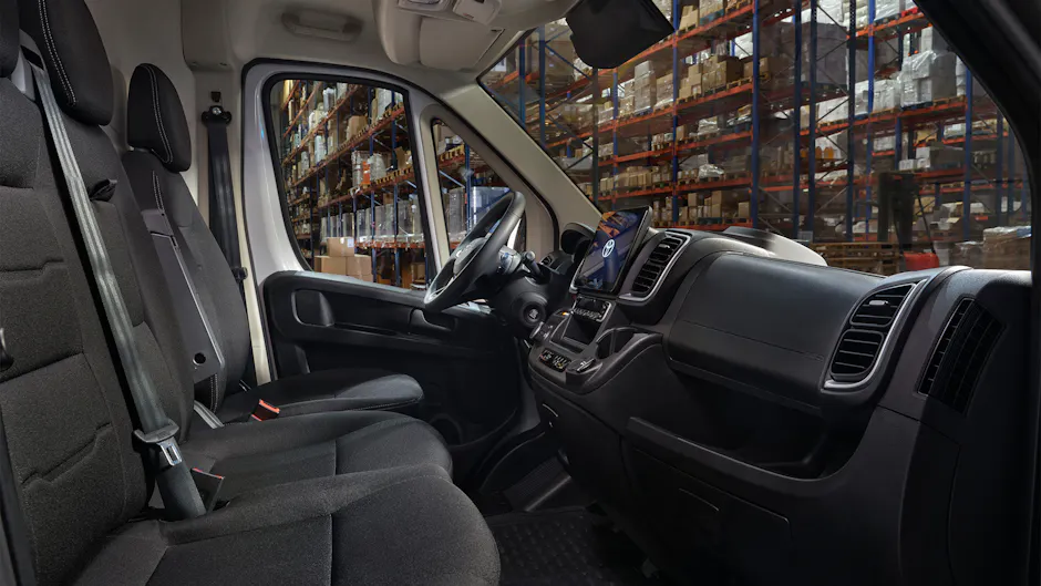 Professional Proace Max