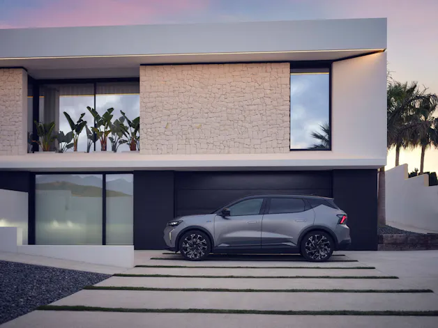Nuova Renault Scenic 100% elettrica