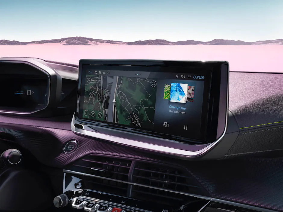 PEUGEOT e-2008 Gallery 5