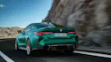 BMW M4 CS verde da dietro
