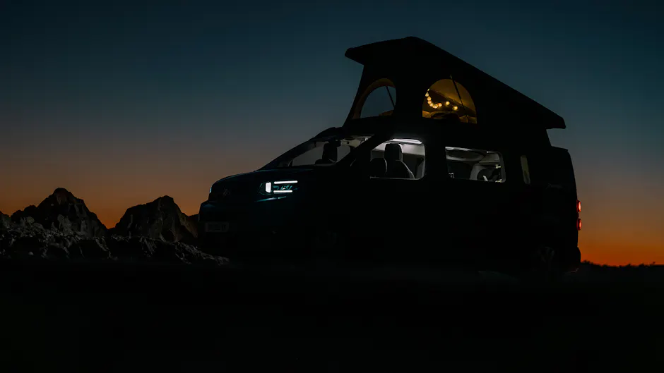 Citroën Holidays unter Sternenhimmel mit Aufstelldach