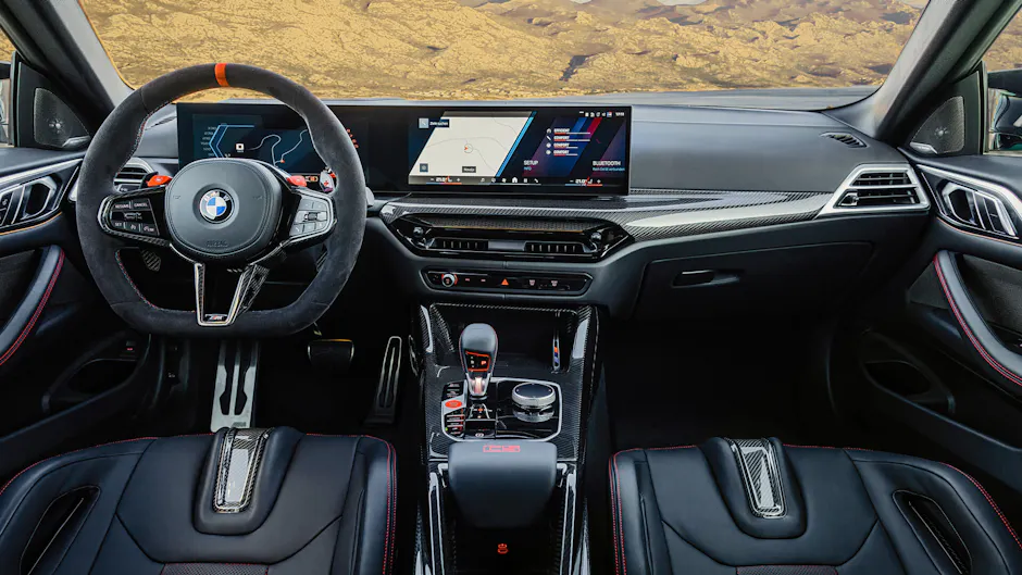 Interni della BMW M4 CS