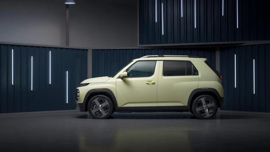 Hyundai INSTER da un lato