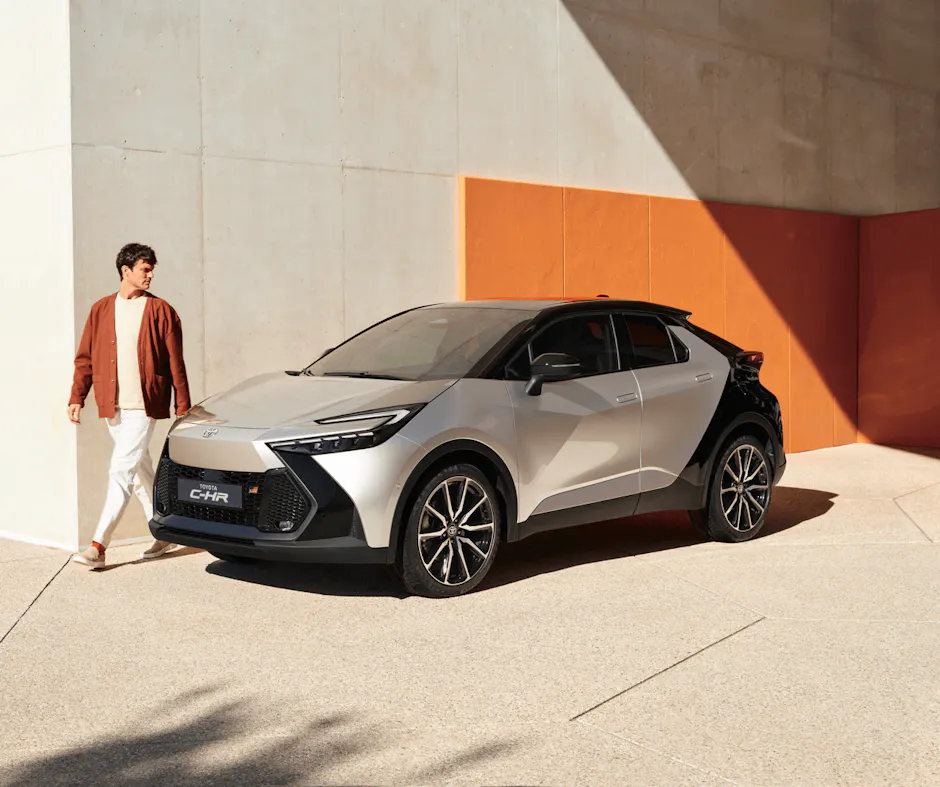 Toyota C-HR Gallery 2