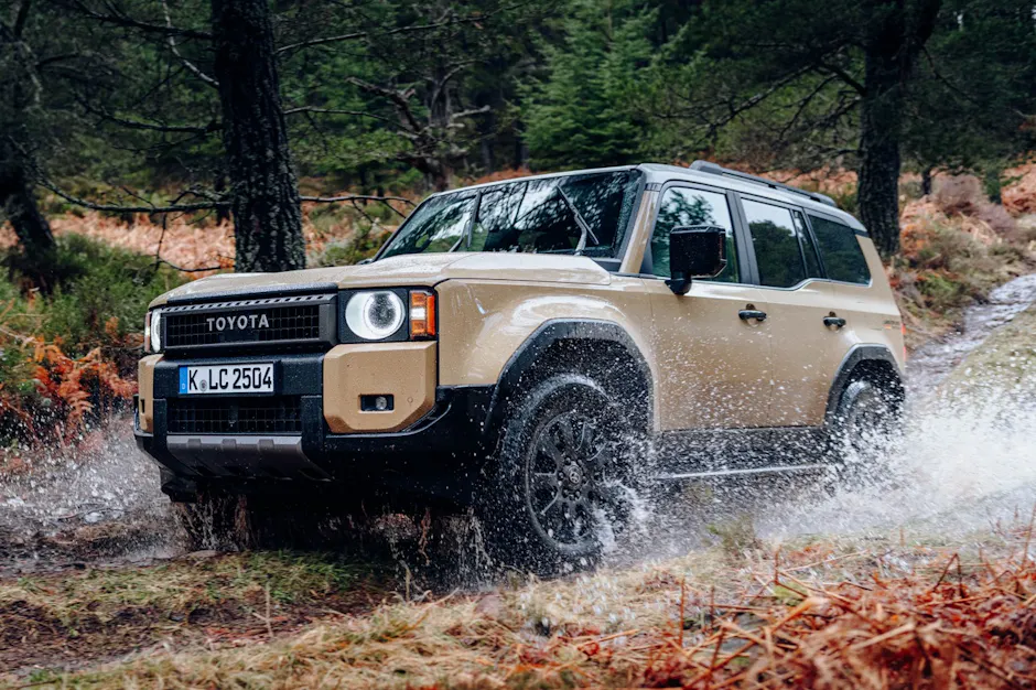 Le nouveau Land Cruiser avec le moteur turbodiesel 2,8 litres en tout-terrain
