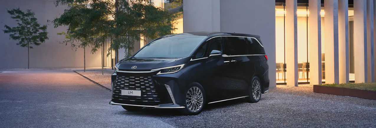 Lexus LM 2024