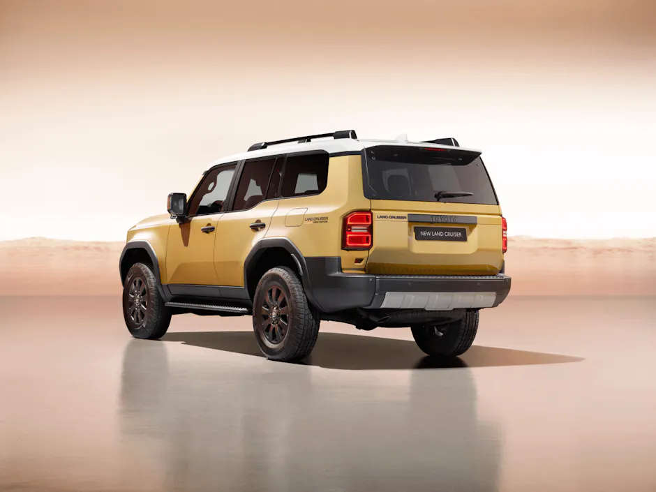Toyota Land Cruiser Gallery 2