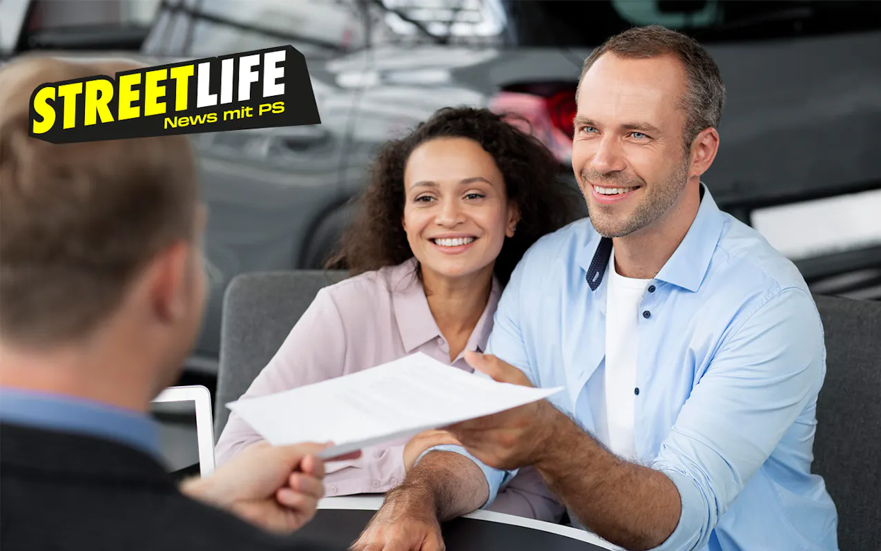 Consegna del contratto concessionario auto