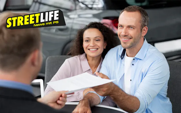 Consegna del contratto concessionario auto