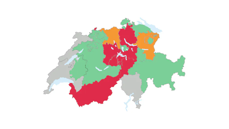 Rosso: solo tra parenti stretti e in parte tra partner. Verde: a tutte le persone residenti nel Cantone. Arancione: da tre a quattro cifre solo tra parenti stretti, il resto a tutte le persone residenti nel Cantone.