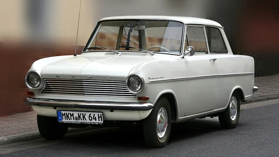 Opel Kadett in bianco