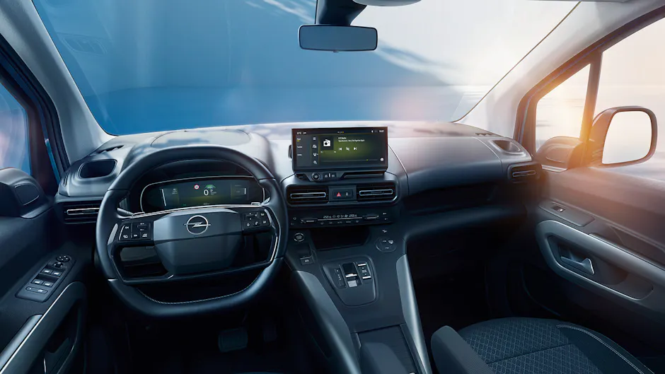 Interni, abitacolo digitale e sistema di infotainment di Opel Combo
