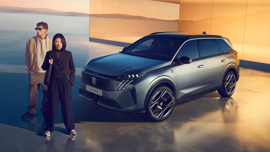 Nouvelle Peugeot 5008 en gris