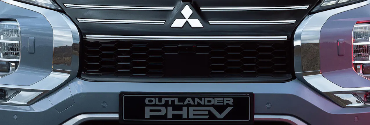 Mitsubishi Outlander Front