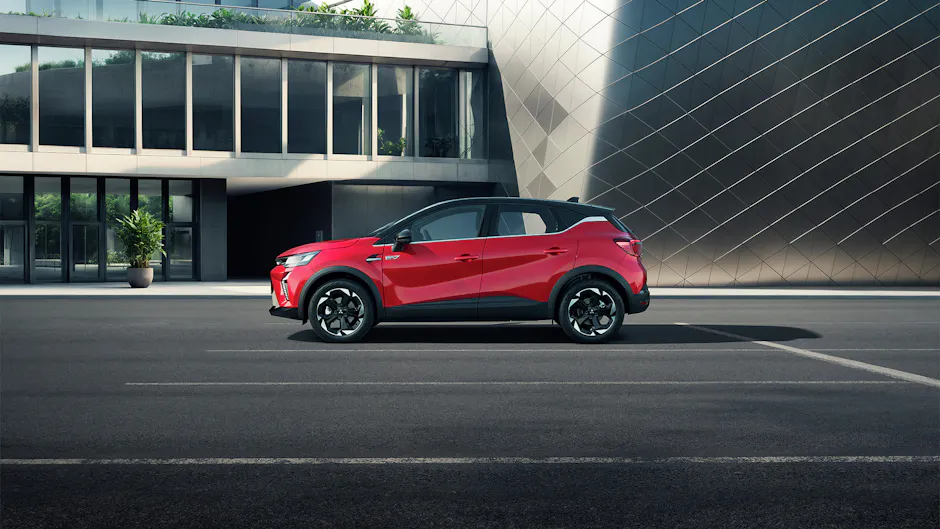 Roter Mitsubishi ASX, Seitenansicht