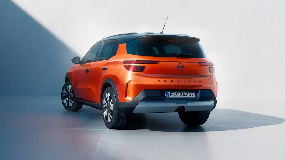 Opel Frontera Electric Heck in Orange