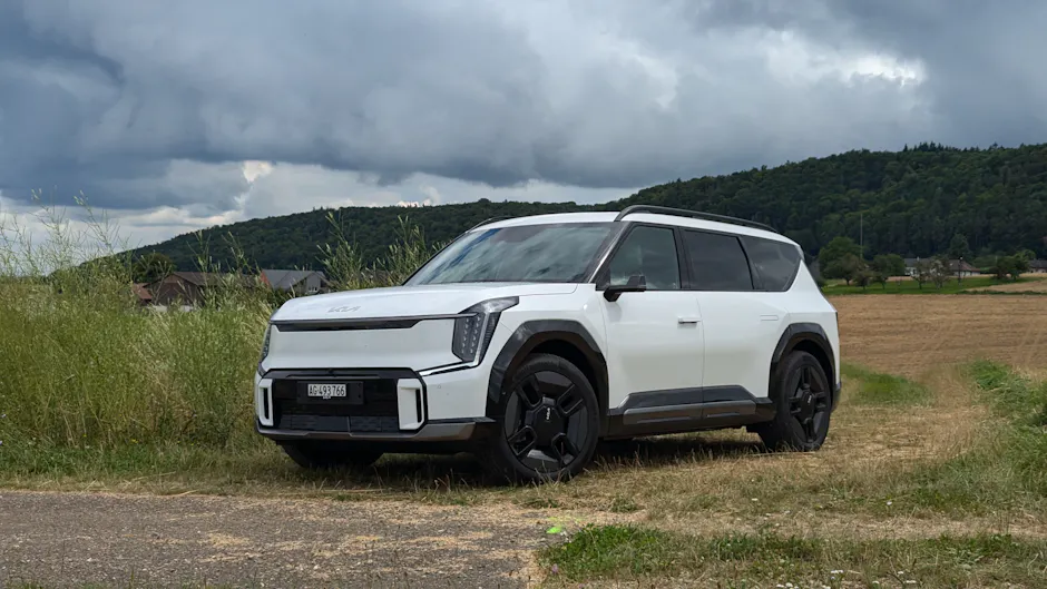 Kia EV9 blanche vue de l'extérieur