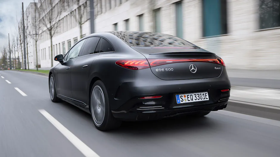 Mercedes EQE