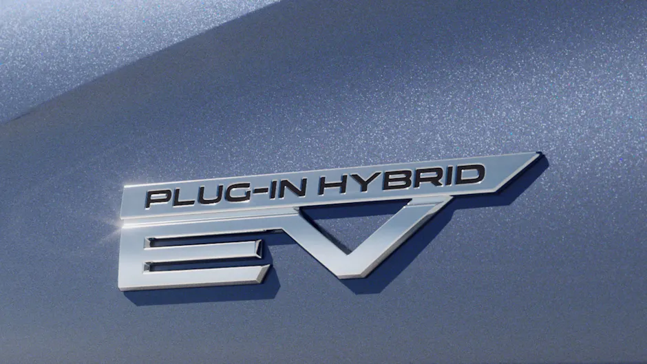 Véhicule hybride rechargeable chez Mitsubishi