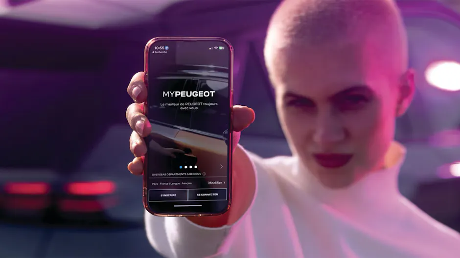 Application MyPeugeot sur le téléphone mobile