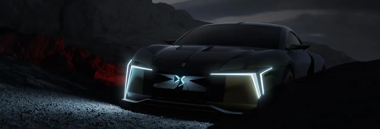 DS Automobiles Concept Car, die Scheinwerfer leuchten im Dunklen
