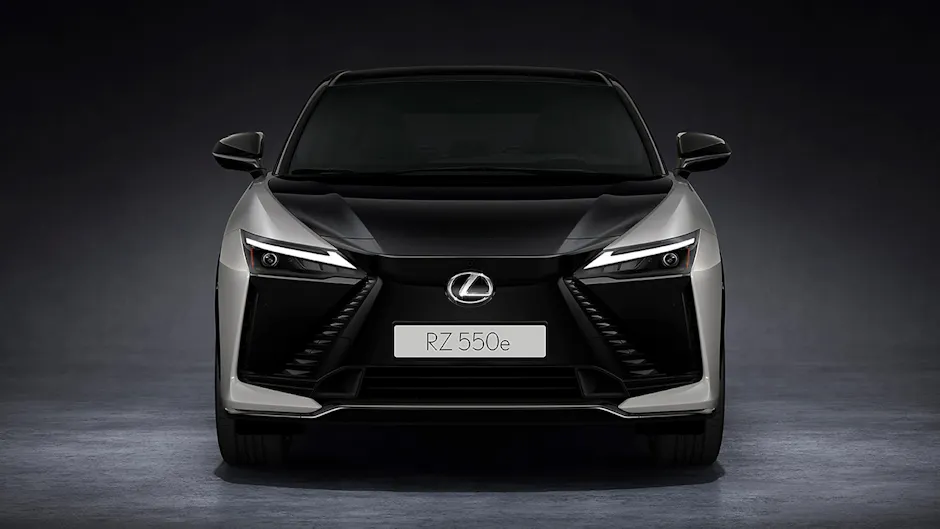 Lexus RZ 550e en argent vu de face