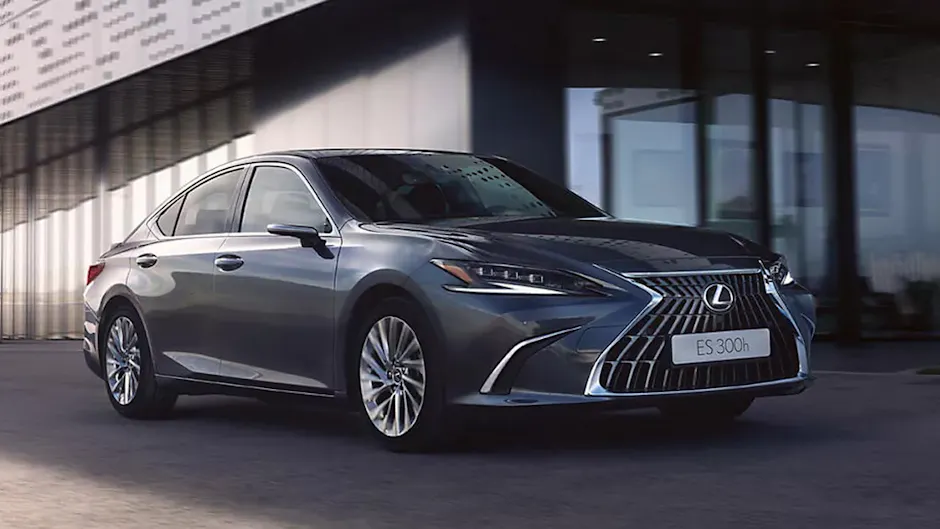 Lexus ES 300h in SIlber
