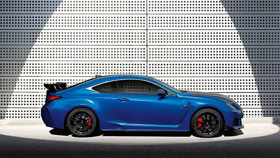 Lexus RCF blu