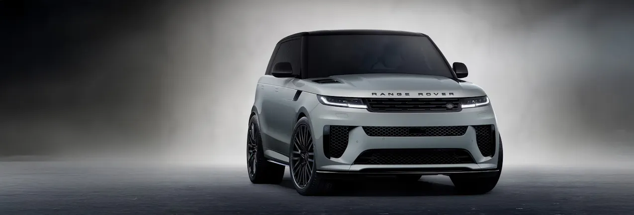 Vue avant Range Rover Sport SV en gris