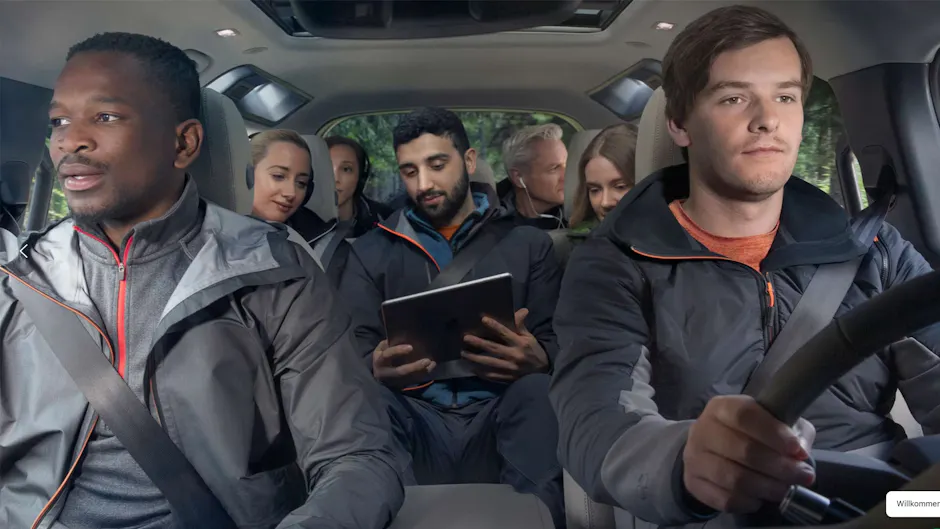 Sept personnes dans un SUV