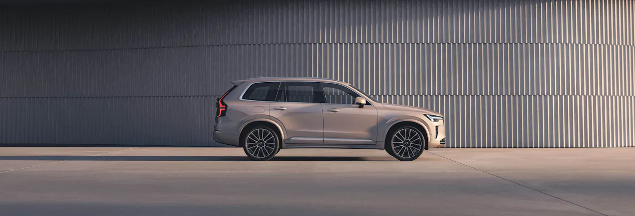 Volvo XC90 vue de profil