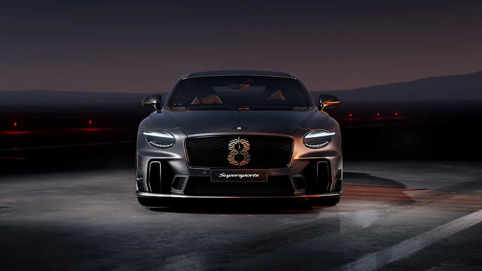 Frontalansicht des Bentley Supersports.
