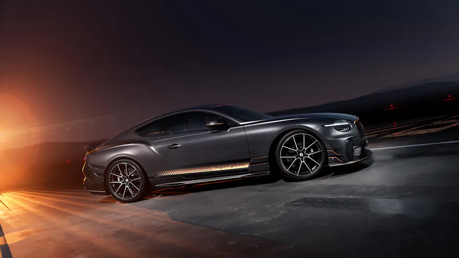 Seitenansicht des Bentley Supersports.