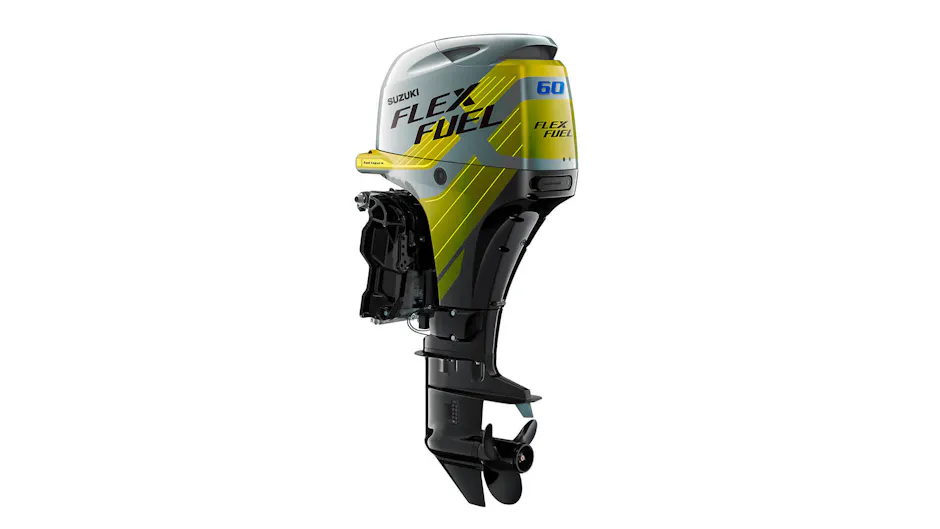 Motore fuoribordo Suzuki DF60 Flex-Fuel in vista laterale su sfondo bianco.