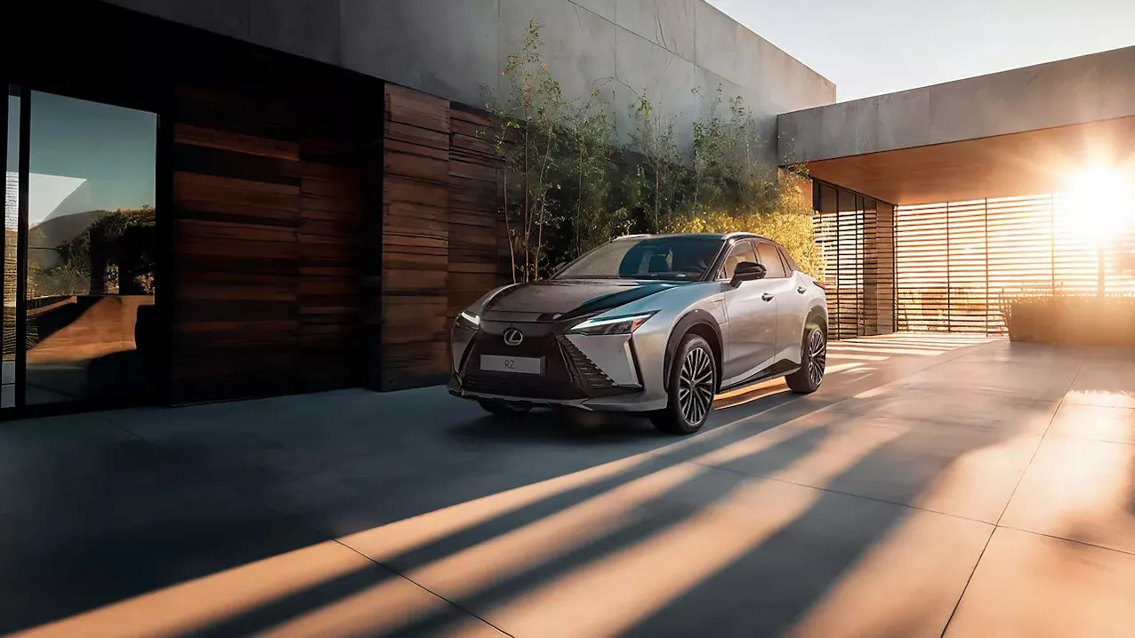 Lexus RZ Aussen