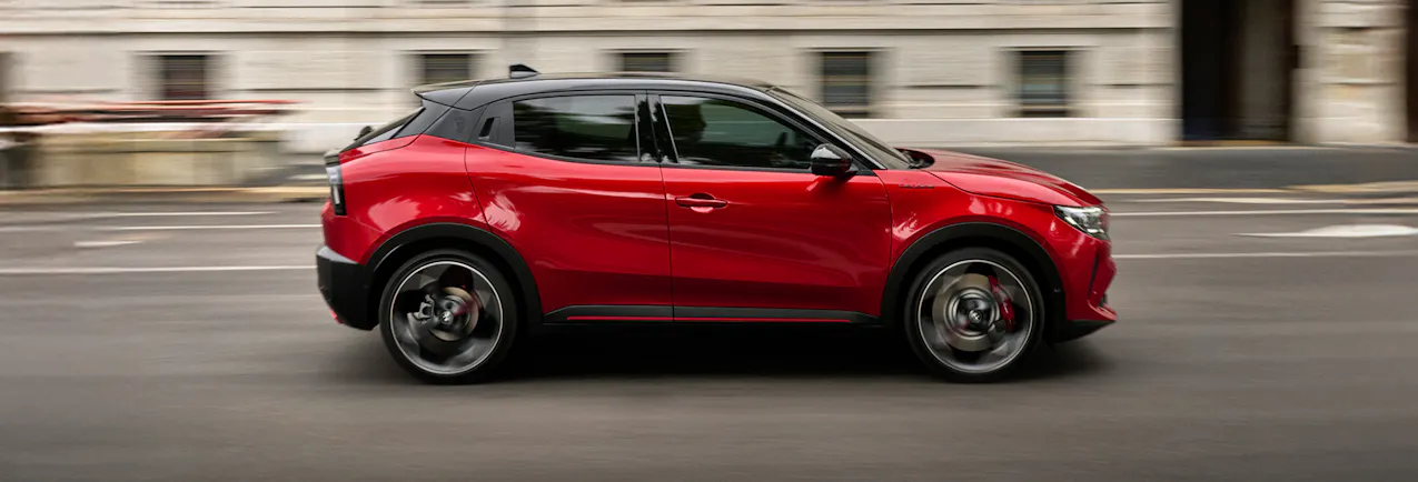 Alfa Romeo red