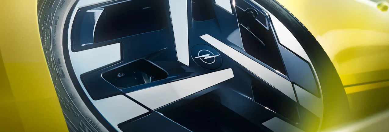 Opel Universium