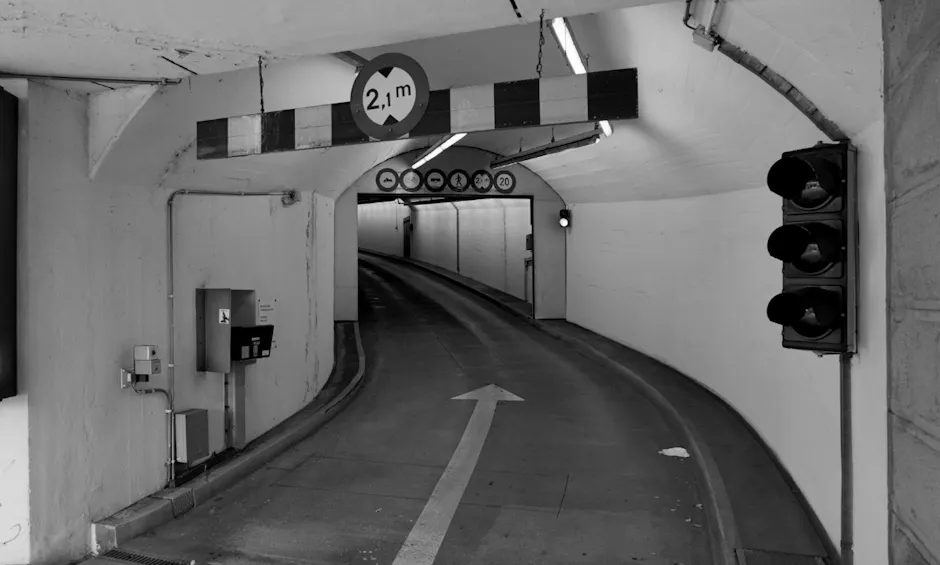 Die Einfahrt vom Parkhaus Hohe Promenade in Zürich