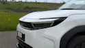 Die Front vom weissen Toyota Urban Cruiser