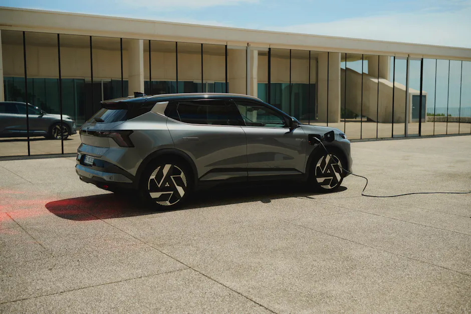 ECLIPSE_CROSS