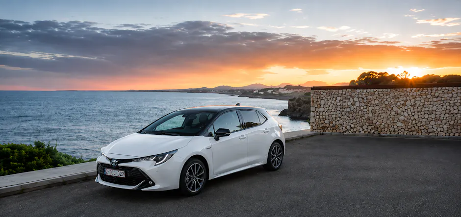 Toyota_COROLLA