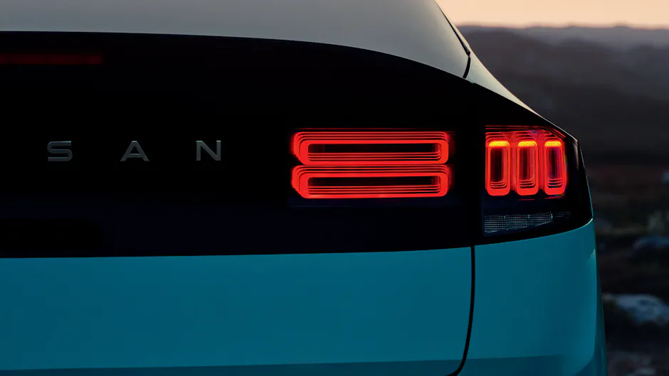 L'extérieur et l'intérieur de la nouvelle Nissan LEAF en détail.