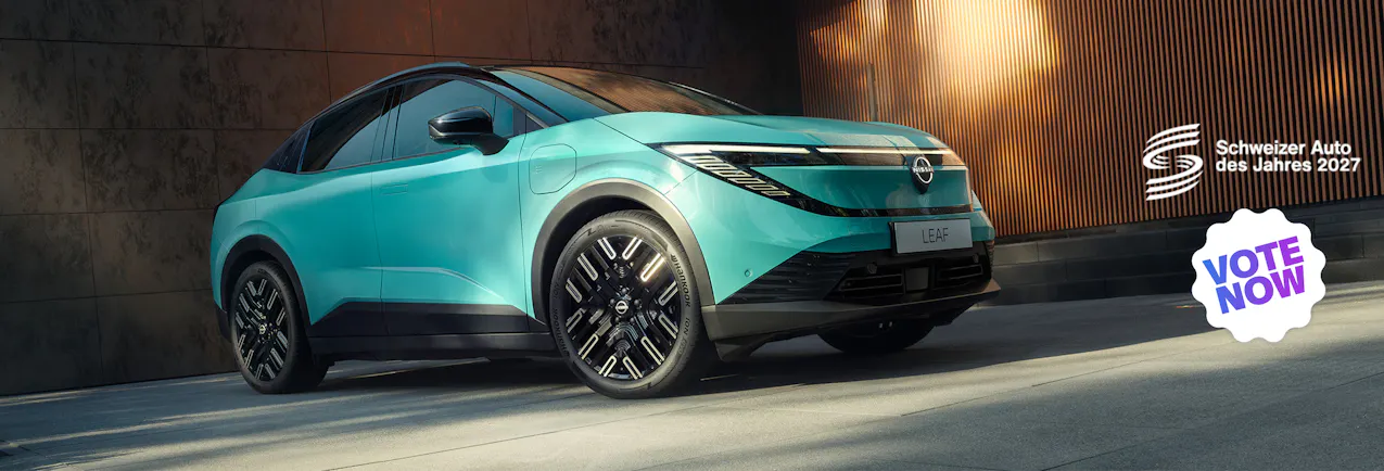 Une Nissan Leaf bleue