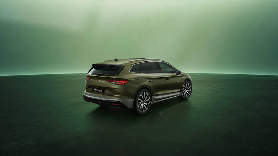 Neuer Škoda Enyaq von hinten