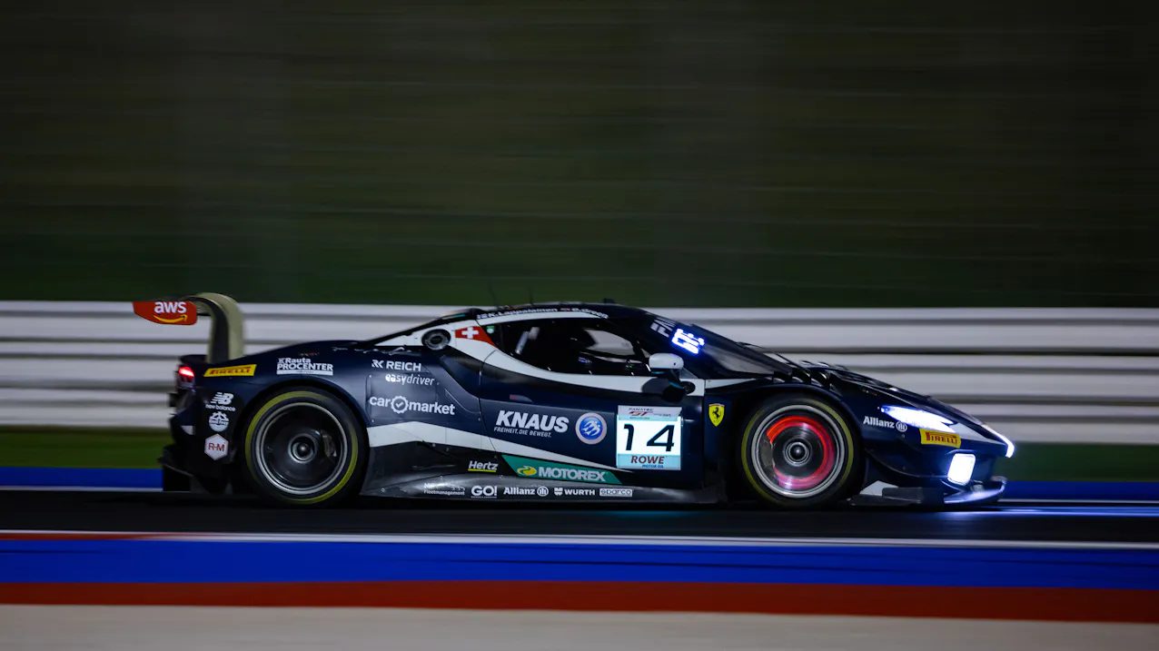 Logo Carmarket su Ferrari di Emil Frey Racing