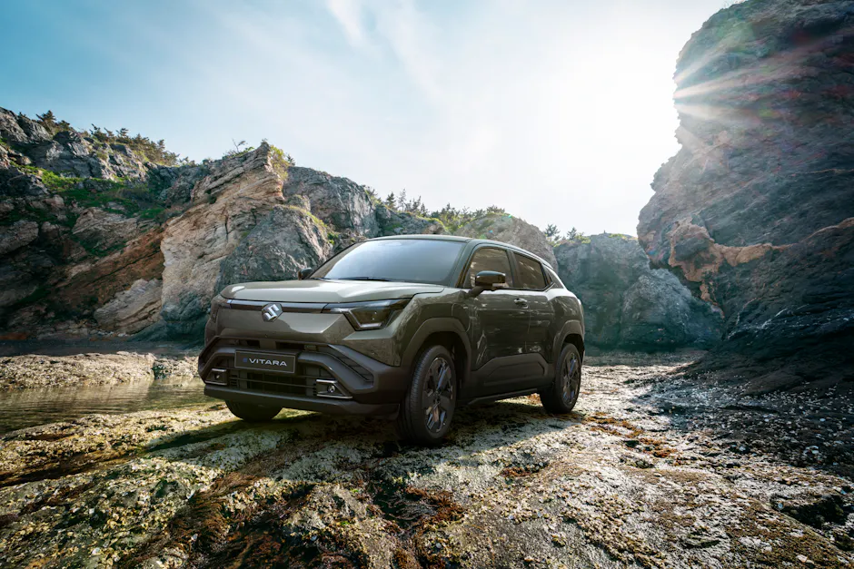 Nuova Suzuki eVitara fuoristrada
