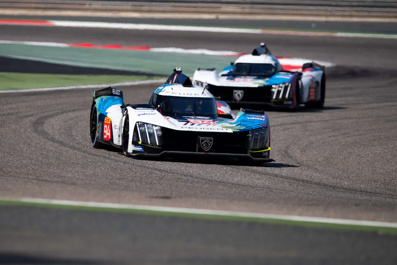 Il TeamPeugeot in pista