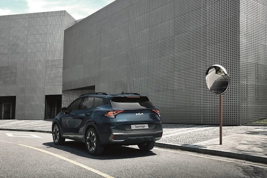 KIA SUV Sportage Back