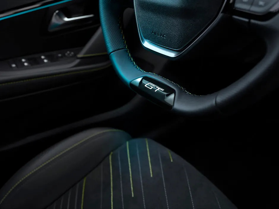 PEUGEOT Reveal 208 Gallery 18