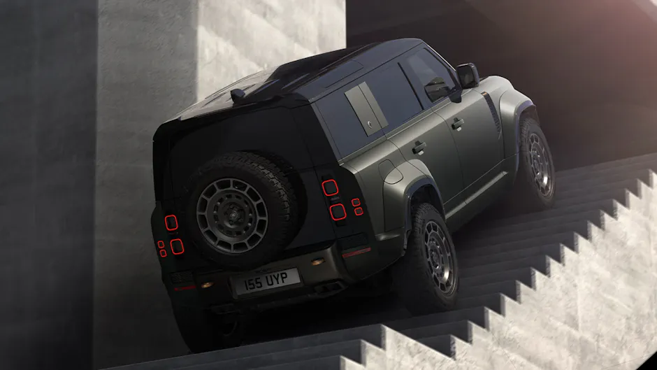 Land Rover Defender Octa
